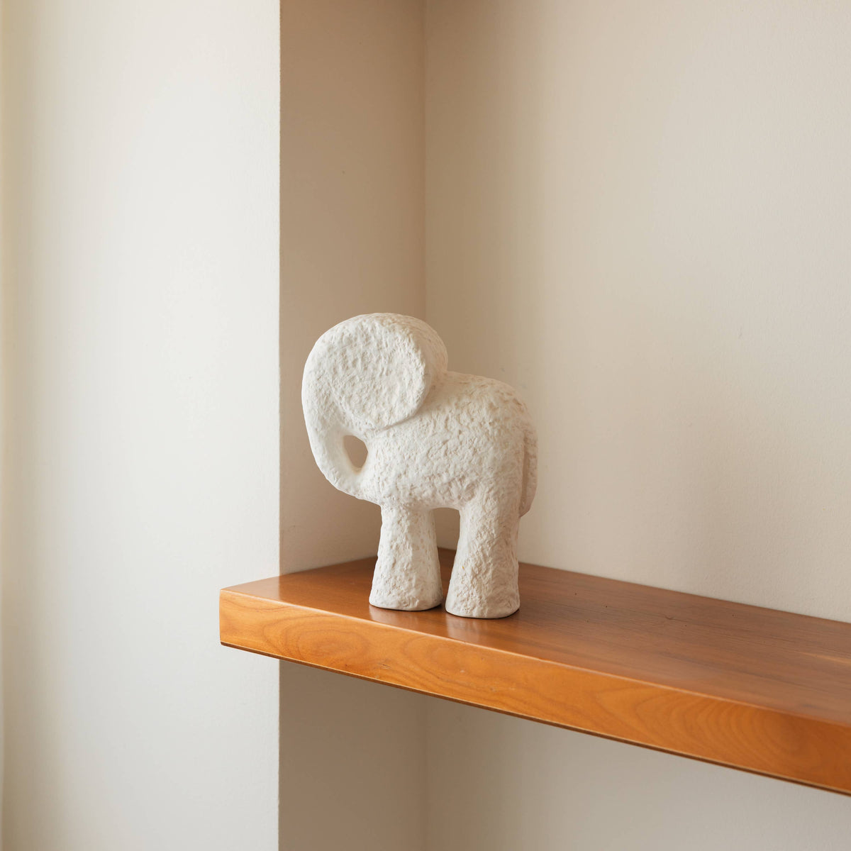 Joli éléphant en céramique