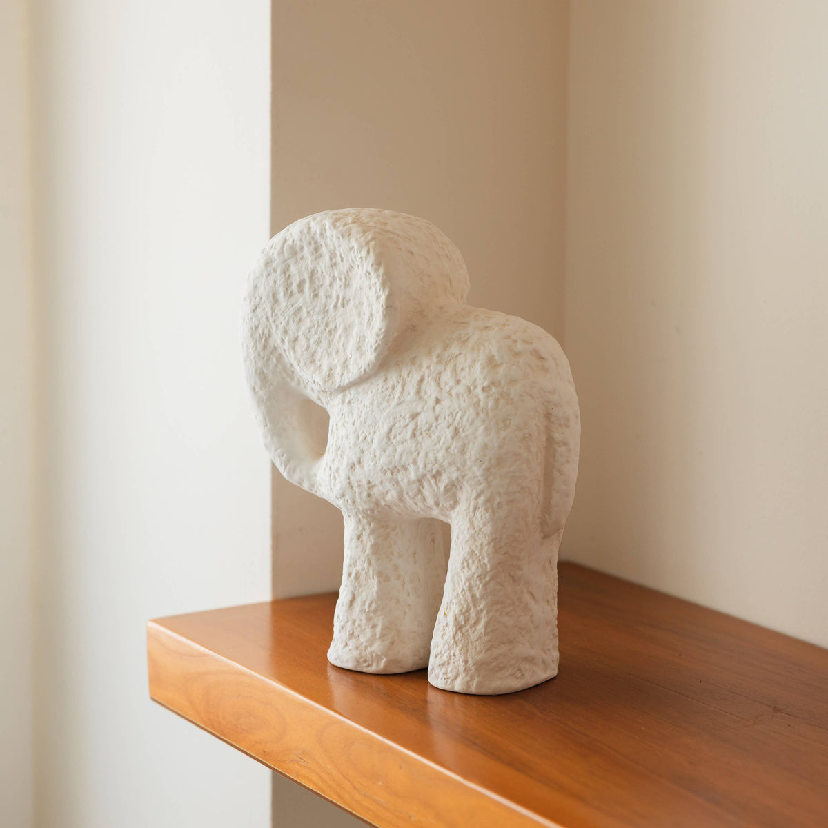 Joli éléphant en céramique
