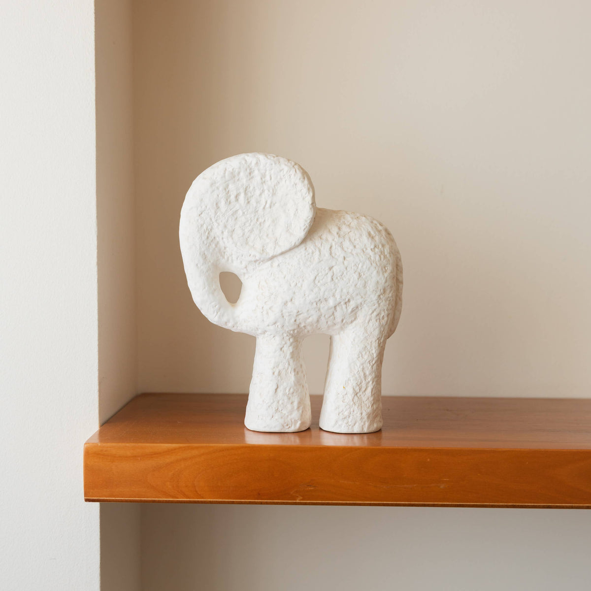 Joli éléphant en céramique