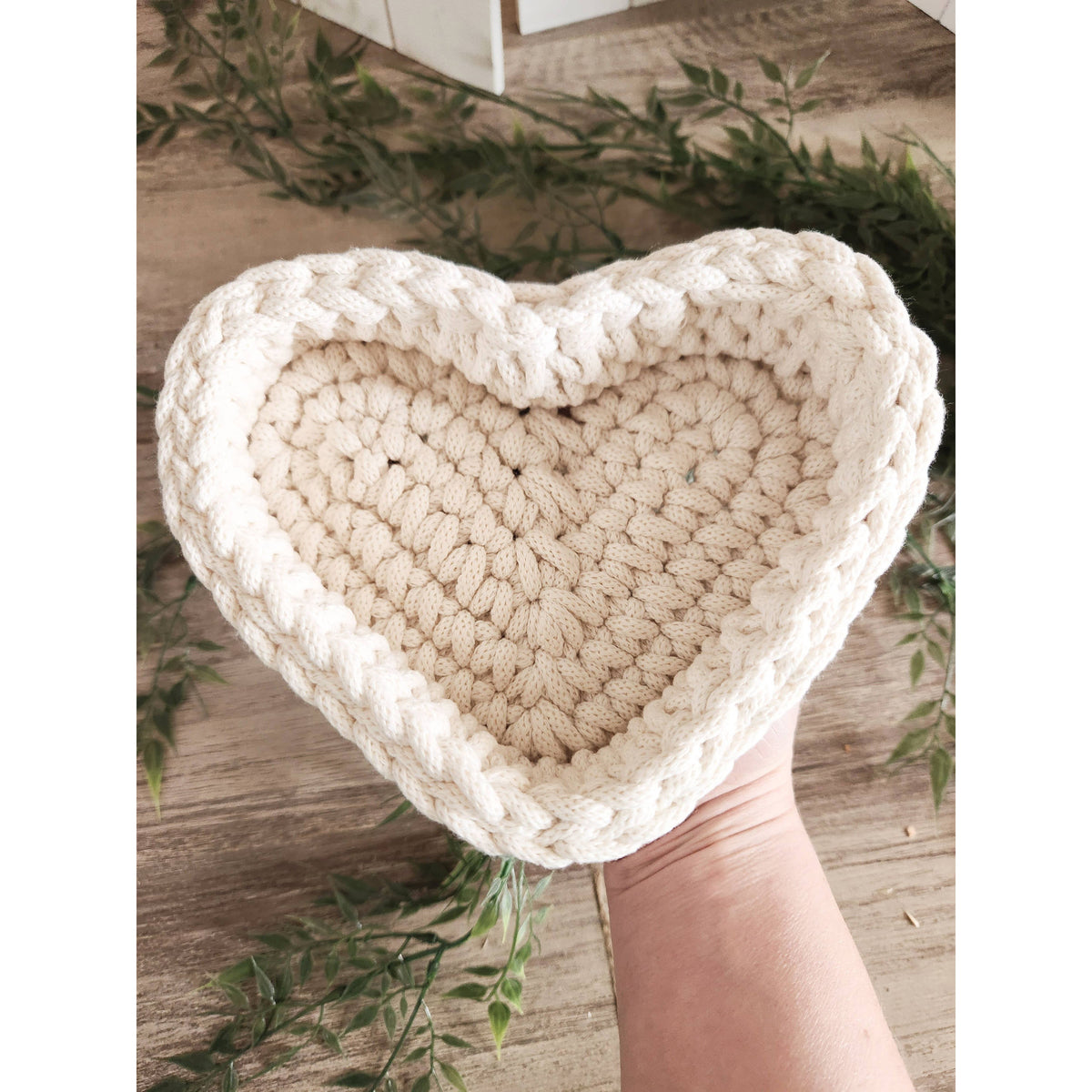 Corbeille crochet cœur