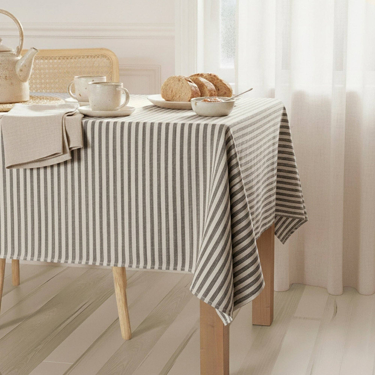 Nappe Horizon noire: 140 x 250 cm